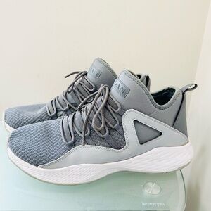 Nike Air Jordan Formula 23 Men's Size 12 Gray &‎ White Sneakers 881465-003